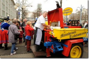 Ausgabe des Gulasch